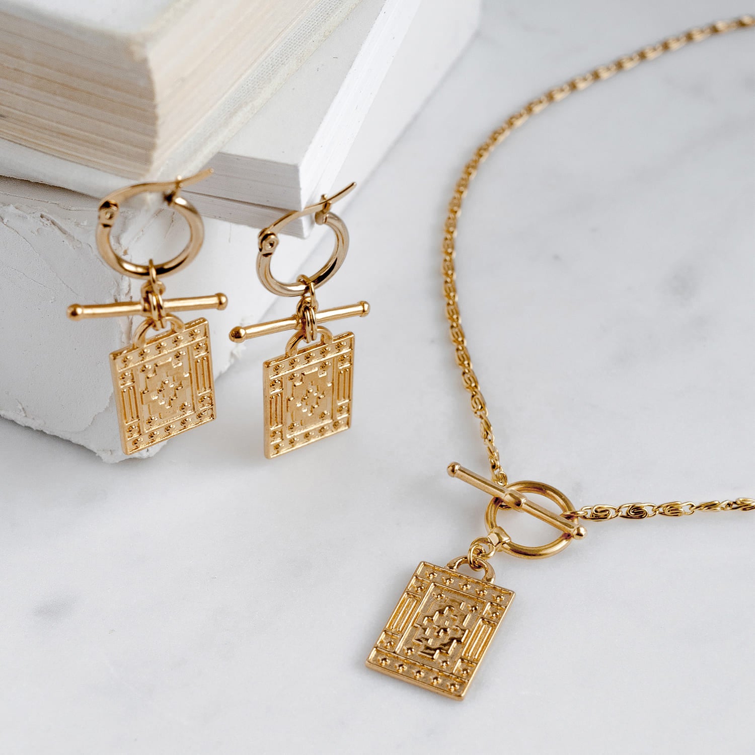 Navi Gold Earrings