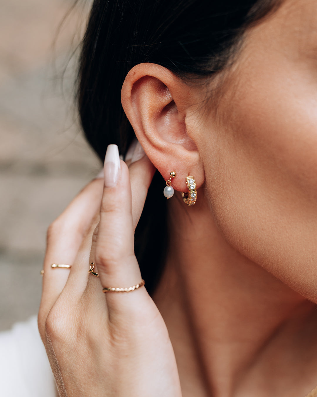 Eperlan Gold Earrings