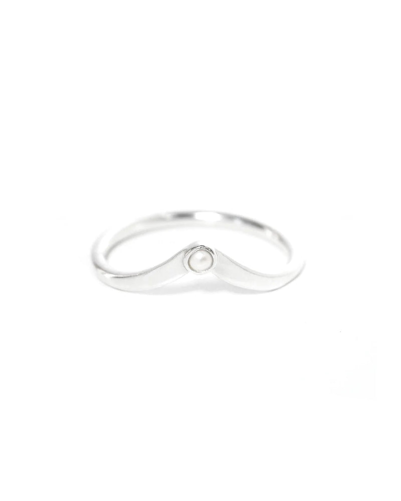 Scarlet | Sterling Silver Wavy Pearl Ring