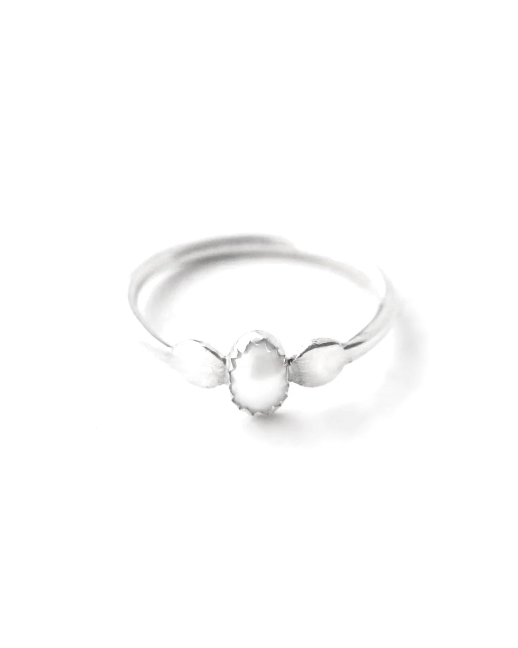 Mia | Sterling Silver Pearl Ring