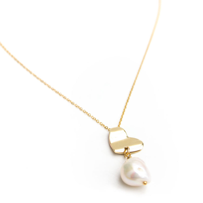Romeo | Gold Heart Pearl Necklace